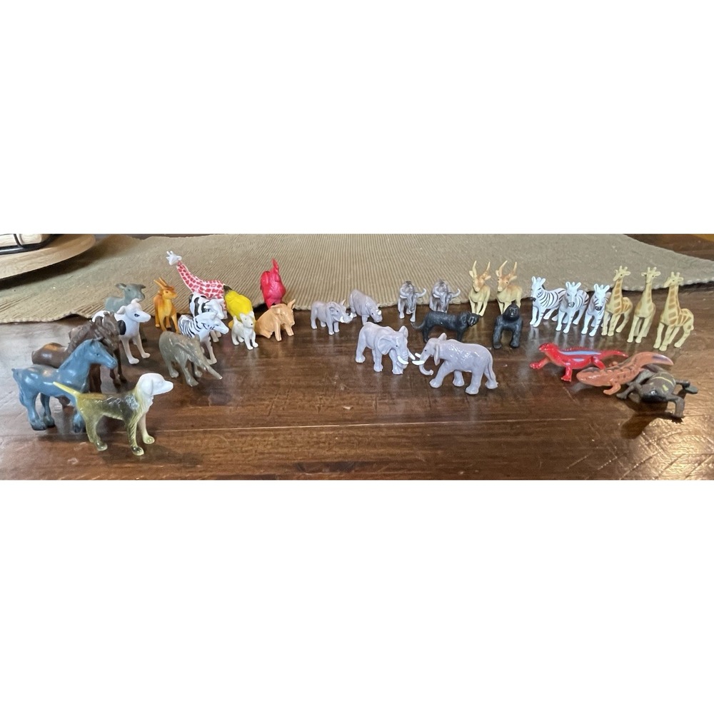 Assorted Plastic Animal Figurines Educational Toys Various Species Minis